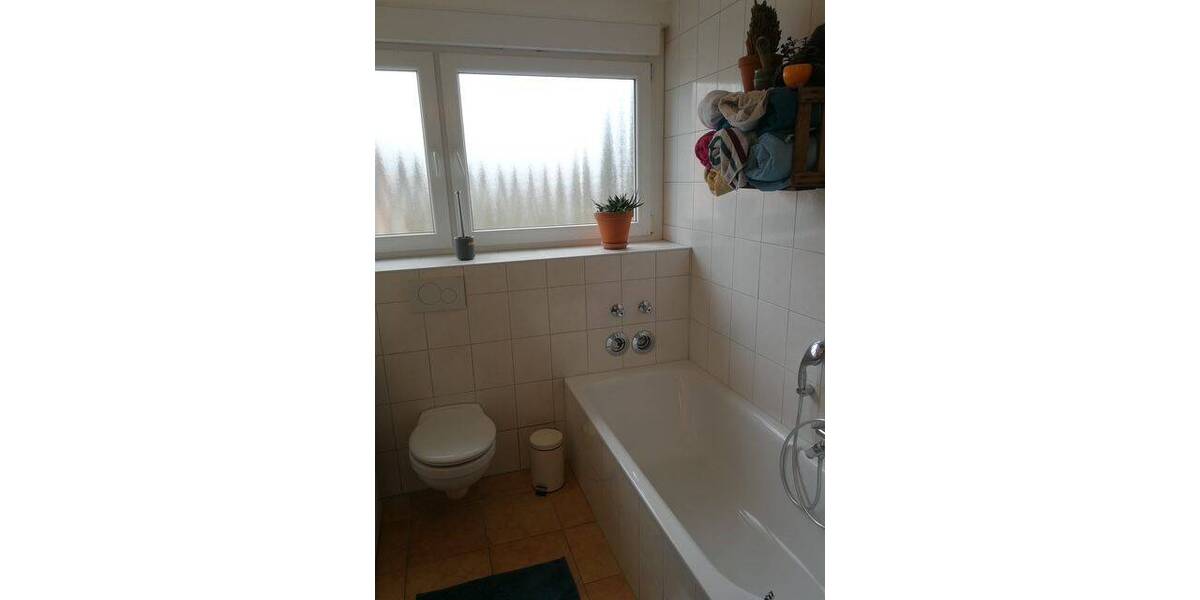 Etagenwohnung Darmstadt Bessungen - 4 Zimmer, 98 m&sup2;, 1.300&euro; | Angebot:26161949