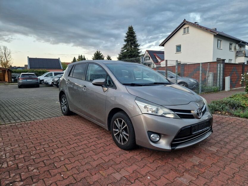 Toyota Verso 224.266 km 6.999 € Gründau 63584