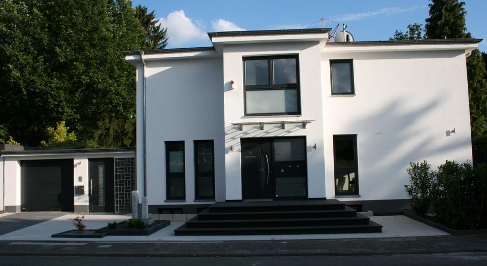 Einfamilienhaus Dreieich - 9 Zimmer, 300 m&sup2;, 3.990&euro; | Angebot:26336525