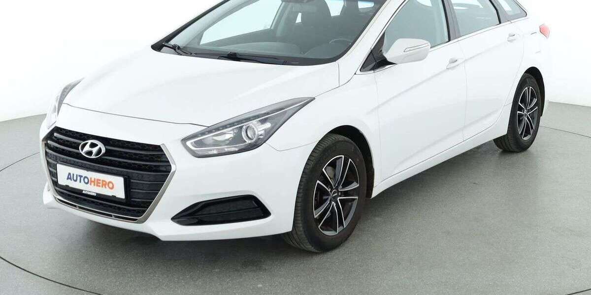 Hyundai i40 91.186 km 9.440 &euro; Frankfurt am Main 65936