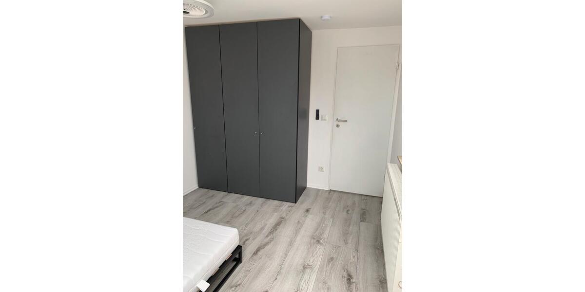 Frauen-WG Frisch Renoviertes Gemütliches Möbliertes Zimmer 1 zimmer