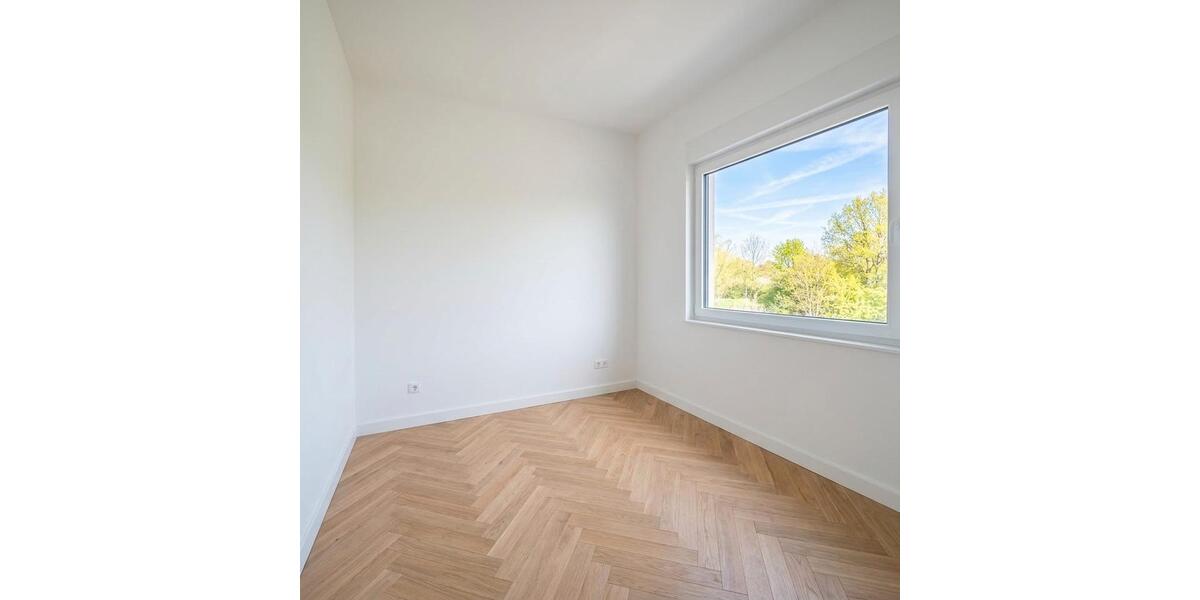 Erdgeschoßwohnung Frankfurt am Main Ostend - 5 Zimmer, 95 m&sup2;, 560&euro; | Angebot:26196711