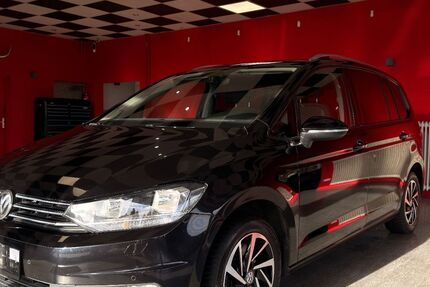 VW Touran 114.000 km 16.990 &euro; Weiterstadt 64331