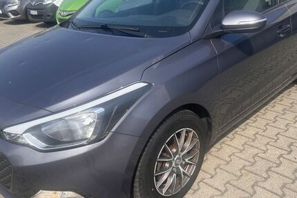 Hyundai i20 74.000 km 6.990 € Hanau 63452