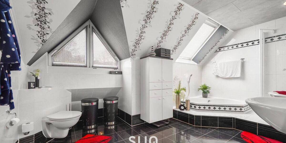 Doppelhaushälfte Mömbris - 6 Zimmer, 178 m&sup2;, 570.000&euro; | Angebot:25985271