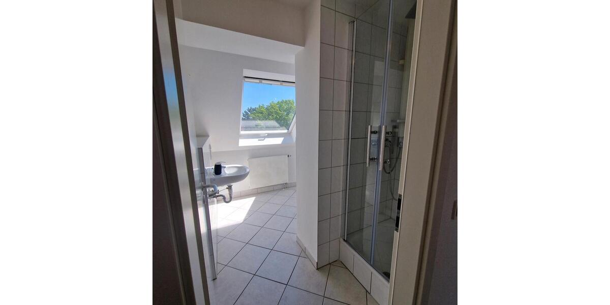 Dachgeschoßwohnung Rüsselsheim am Main - 4 Zimmer, 82 m&sup2;, 259.000&euro; | Angebot:26393918