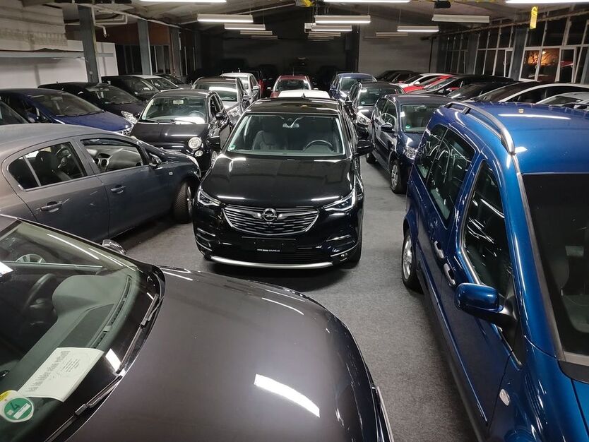 Toyota Verso-S 82.800 km 7.770 € Rüsselsheim 65428