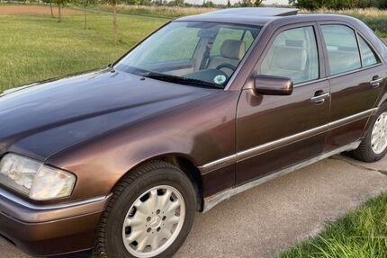 Mercedes-Benz C 250 204.000 km 4.500 &euro; Rüsselsheim 65428