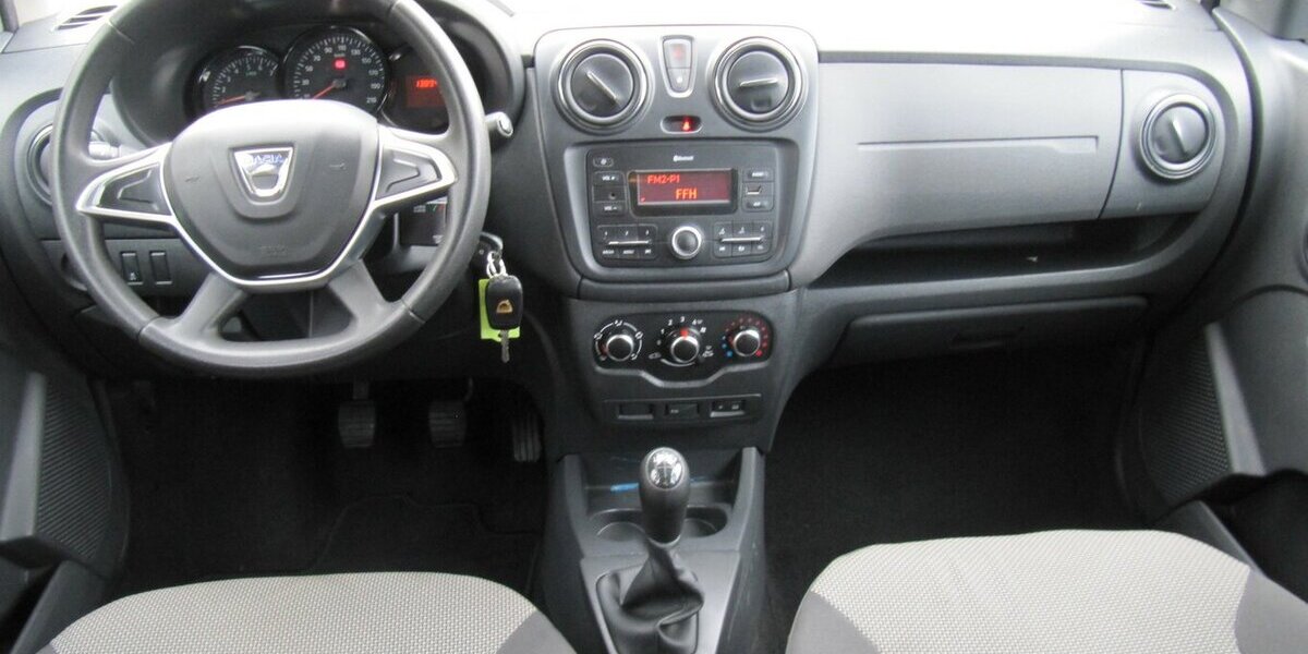 Dacia Lodgy Essential 7-Sitze + Insp. TÜV+ AU+ NEU + 138.948 km 8.335 &euro; Schwalbach/Taunus 65824