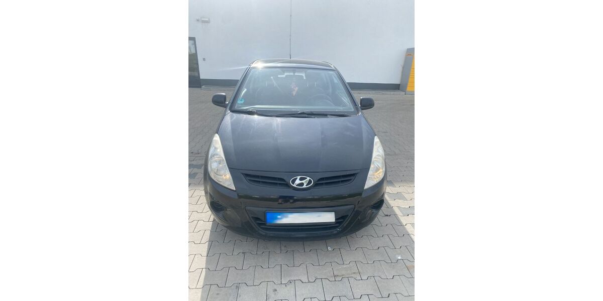 Hyundai i20 254.000 km 700 &euro; Rodenbach 63517