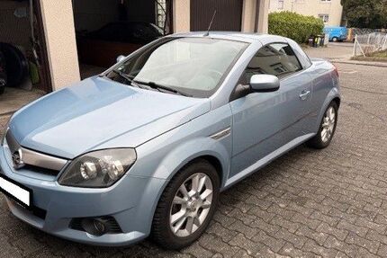 Opel Tigra 119.000 km 2.599 &euro; Offenbach 63073
