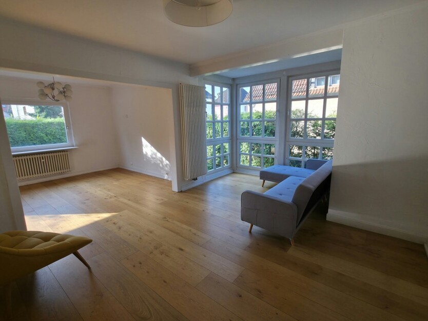 *Für die kleine Familie! Idyllisches Einfamilienhaus mit Atelier in begehrter Wohnlage von Hanau* 5 zimmer