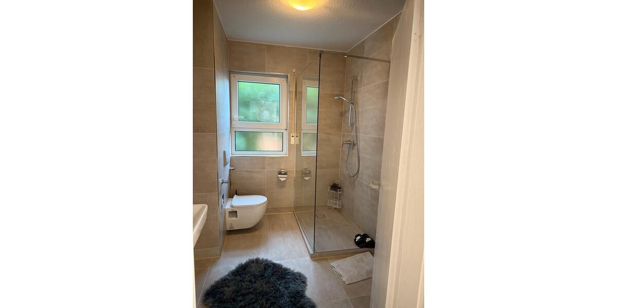 3Zimmer voll möblierte helle Maisonettenwohnung 3 zimmer