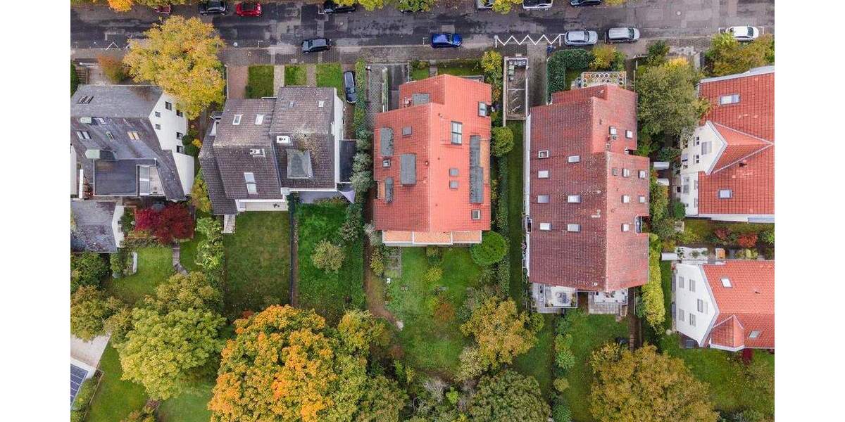 EXKLUSIVES STADTWOHNEN IM GRÜNEN - 4-Zimmer-DG-Wohnung mit Traumterrasse 4 zimmer