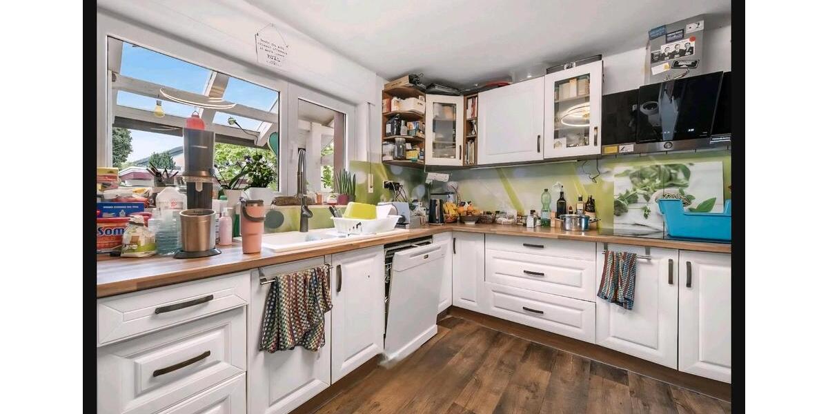 vermiete schöne Stadt-Wohnung. 4 Schlafz., 2 Bäder 5 zimmer