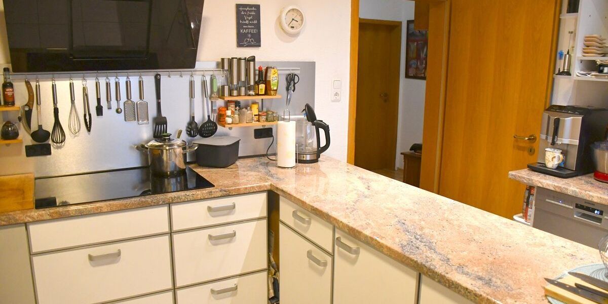 Freistehendes Zweifamilienhaus auf ca. 1.000 m² weiter bebaubarem Grundstück in Weiterstadt - Zweifamilienhaus Weiterstadt Weiterstadt | Angebot:24951017