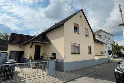 Haus Langen - 9 Zimmer, 242 m&sup2;, 675.000&euro; | Angebot:24682704