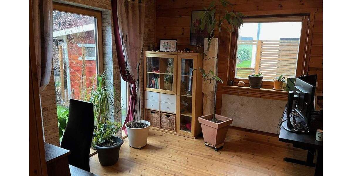 Wunderschönes schwedenrotes Holzhaus am Feldrand - von Privat 4 zimmer