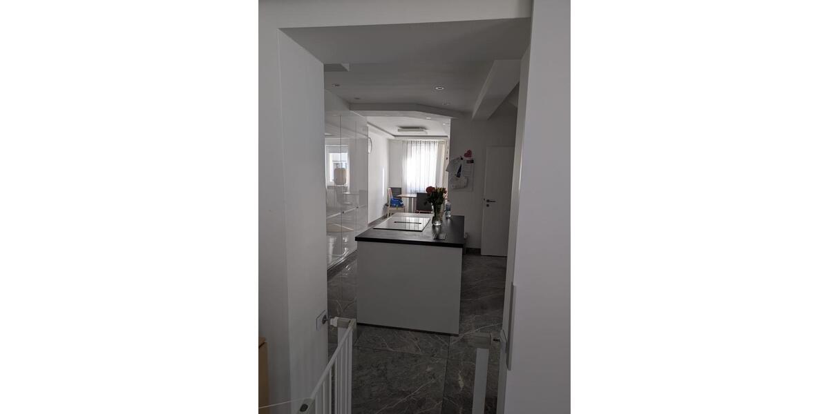 Einfamilienhaus Alzenau - 5 Zimmer, 145 m&sup2;, 2.200&euro; | Angebot:26533265