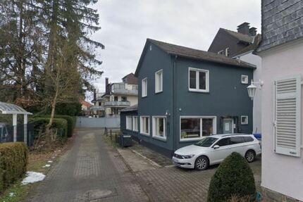 Kleines, aber feines Hinterhaus mit vielen Möglichkeiten in sehr guter Lage von Kronberg! 3 zimmer