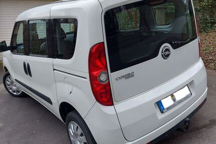 Opel Combo Life 73.000 km 8.800 &euro; Maintal 63477
