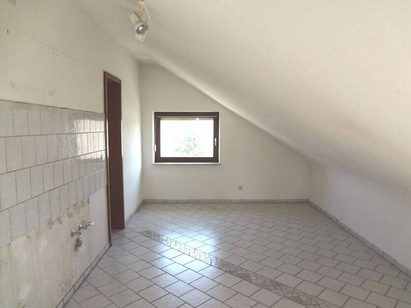 *****Attraktive Doppelhaushälfte mit durchdachtem Grundriss