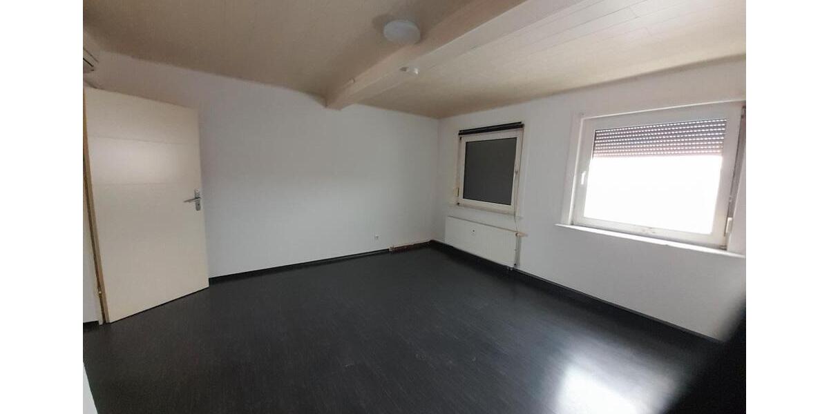 Mehrfamilienhaus, Wohnhaus Rodenbach - 8 Zimmer, 170 m&sup2;, 290.000&euro; | Angebot:26146321