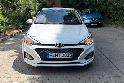 Hyundai i20 112.000 km 8.700 &euro; Frankfurt am Main 60326