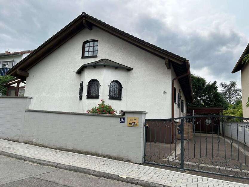 Haus zum Kaufen in Karben 720.000 € 190 m²