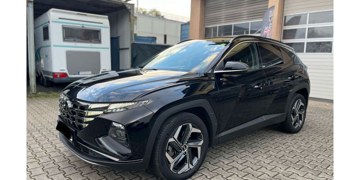 Hyundai TUCSON 150.000 km 20.990 &euro; Frankfurt am Main 65933