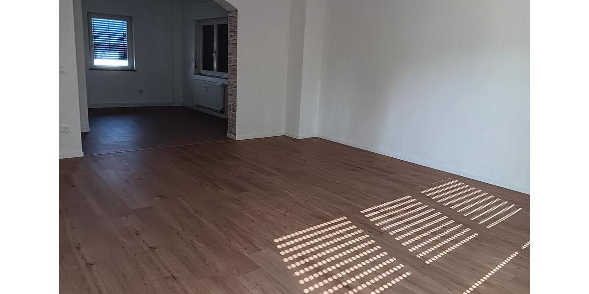 Etagenwohnung Aschaffenburg Damm - 3.5 Zimmer, 89 m&sup2;, 900&euro; | Angebot:26549939