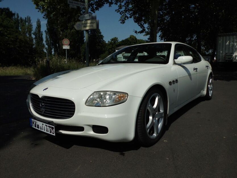 Maserati Quattroporte 70.000 km 14.900 € Hanau 63457