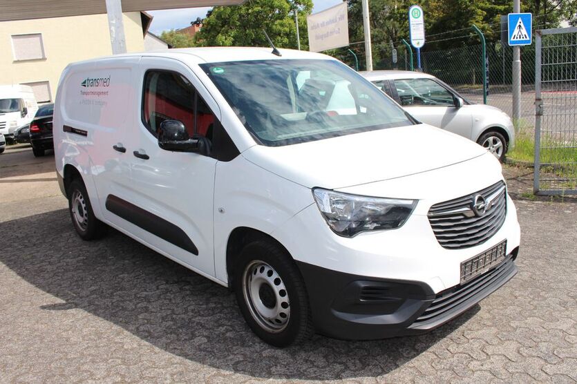 Opel Combo 219.700 km 8.400 € Hanau 63452