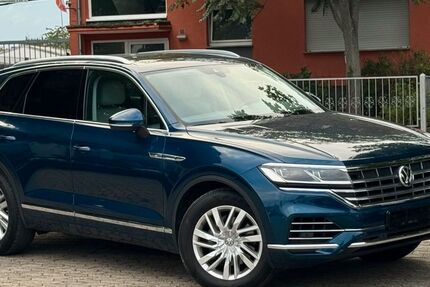 VW Touareg 155.700 km 39.900 € Frankfurt am Main 65933