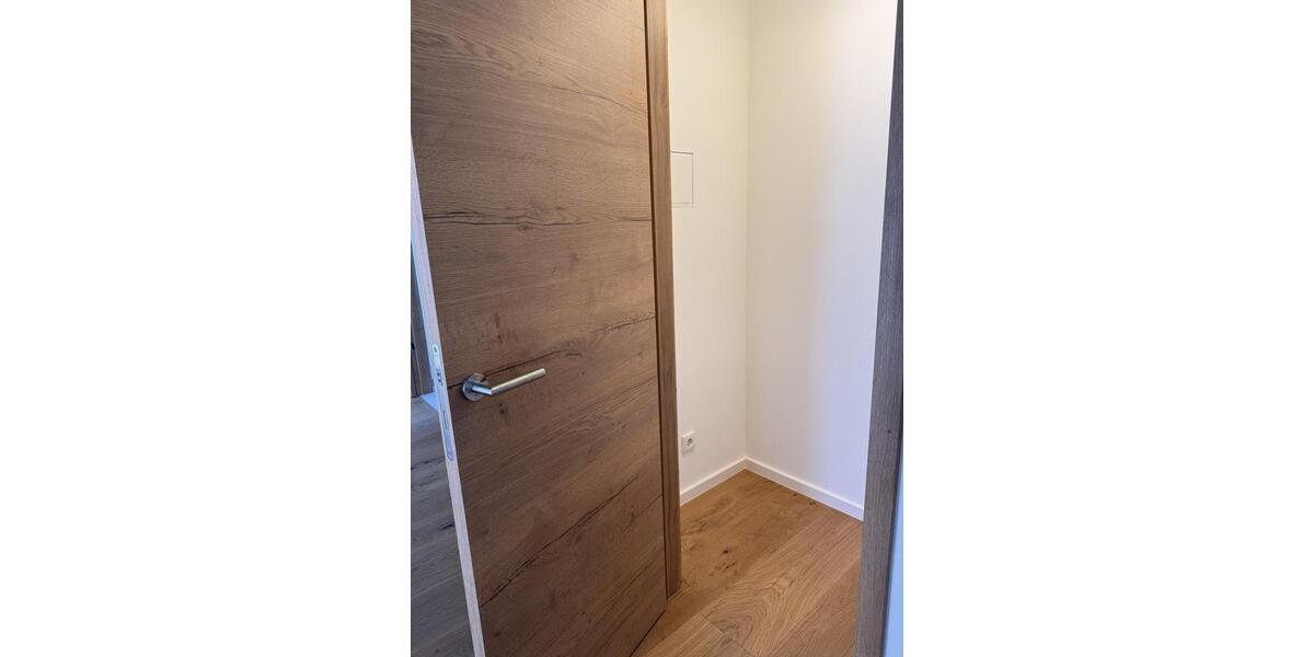 Etagenwohnung Dreieich - 3 Zimmer, 110 m&sup2;, 1.980&euro; | Angebot:25989599