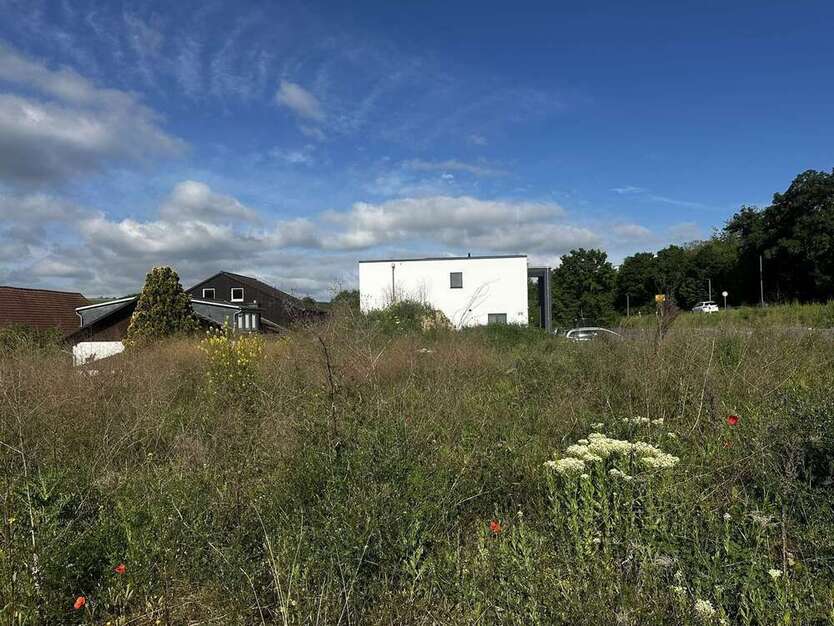 Grundstück zu verkaufen in Usingen 199.000 € 353 m²