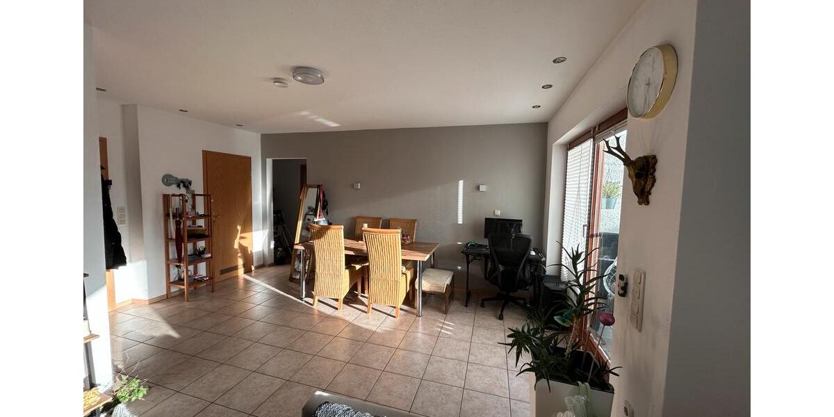 Dachgeschoßwohnung Aschaffenburg Damm - 2 Zimmer, 52 m&sup2;, 725&euro; | Angebot:26705054