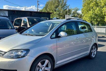 VW Golf 126.000 km 4.999 € Frankfurt am Main 60486