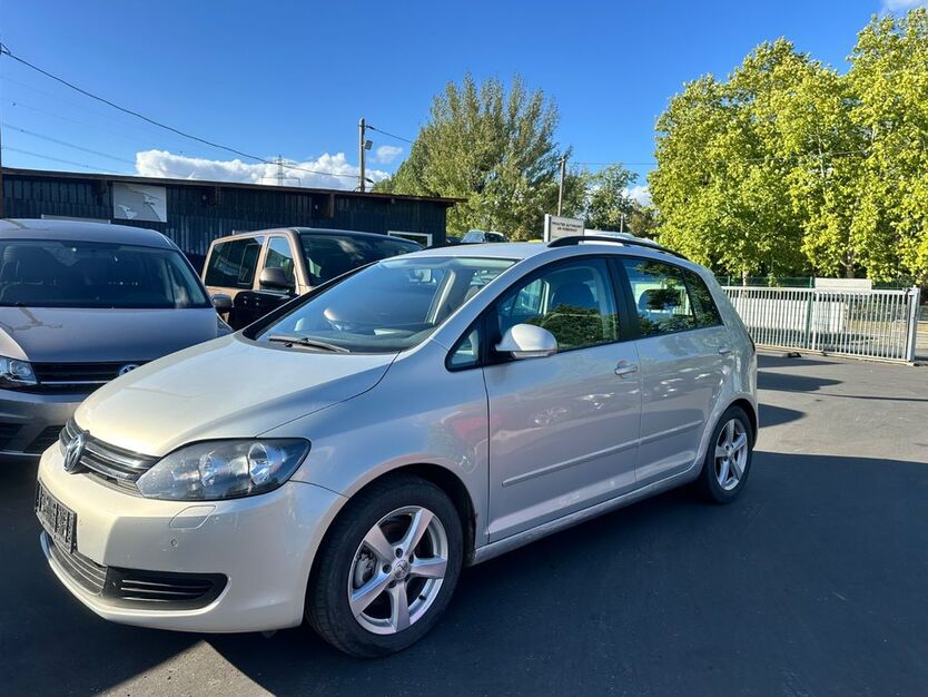 VW Golf 126.000 km 4.999 € Frankfurt am Main 60486