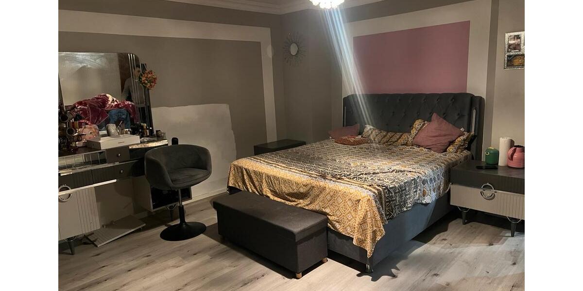 Etagenwohnung Rüsselsheim am Main - 4 Zimmer, 110 m&sup2;, 1.800&euro; | Angebot:25217018