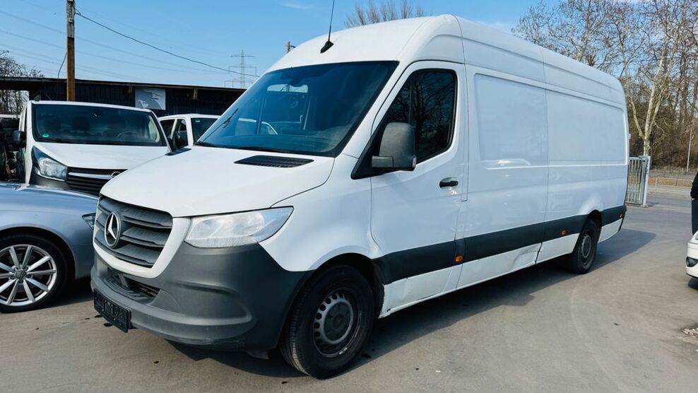 Mercedes-Benz Sprinter 300.000 km 13.999 € Frankfurt am Main 60486