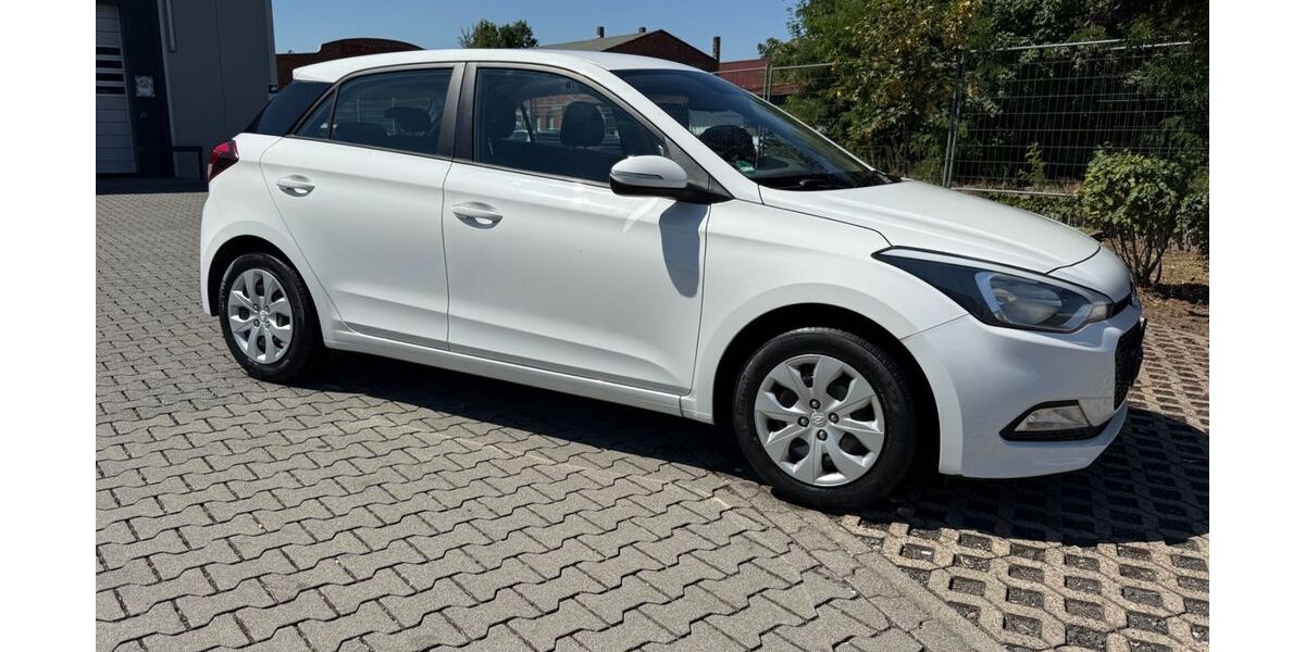 Hyundai i20 1.605.698 km 5.199 &euro; Hanau 63452