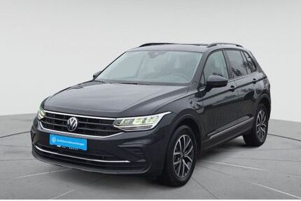 VW Tiguan 64.691 km 28.480 &euro; Darmstadt 64295
