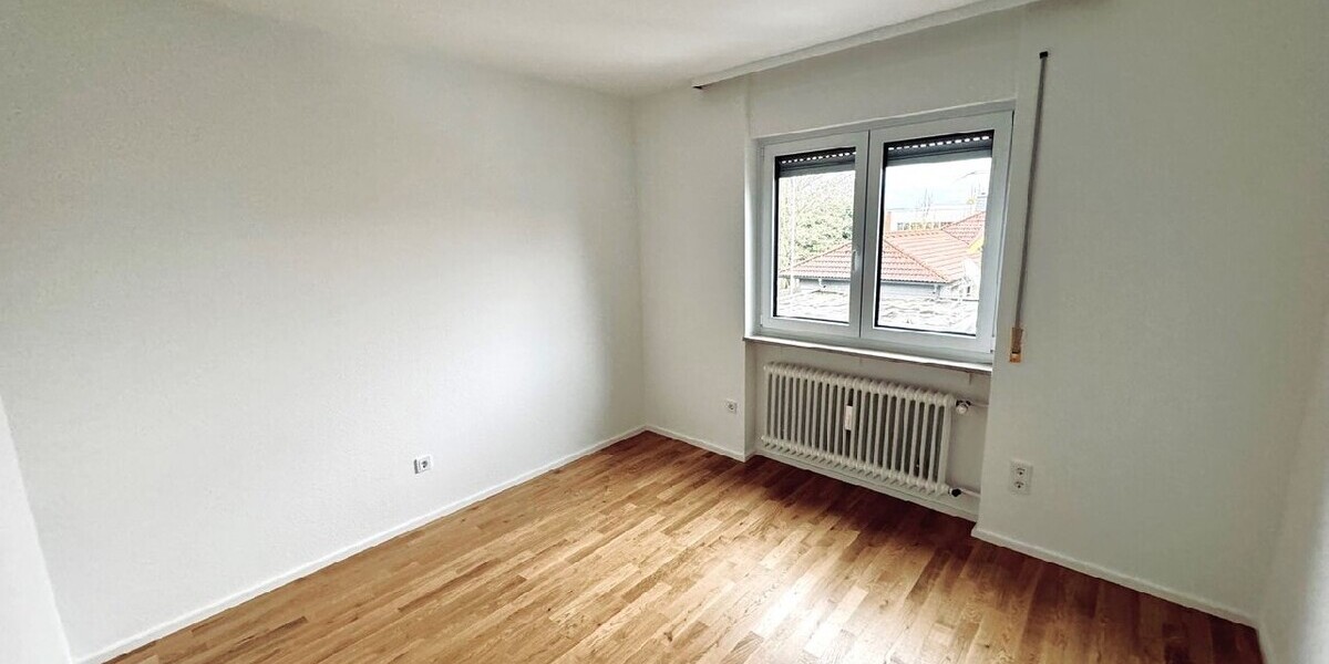 albero:) renovierte, lichtdurchflutete 4 Zimmer in ruhiger Anwohnerlage und kleiner Wohneinheit 4 zimmer