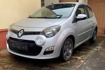 Renault Twingo 84.000 km 5.200 &euro; Stockstadt am Main 63811