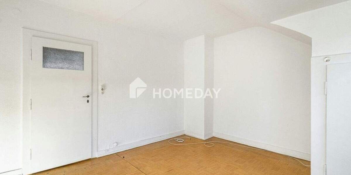 Reihenmittelhaus Frankfurt am Main Ginnheim - 8 Zimmer, 118 m&sup2;, 599.000&euro; | Angebot:25732761