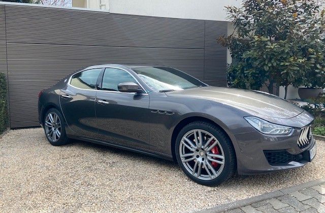 Maserati Ghibli 75.600 km 33.600 &euro; Bad Soden 65812
