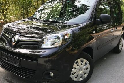 Renault Kangoo 82.000 km 8.990 &euro; Stockstadt 63811