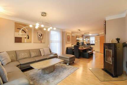 Modernes REH mit Garten, hochwertiger Ausstattung & viel Platz in Frankfurt-Schwanheim 5 zimmer