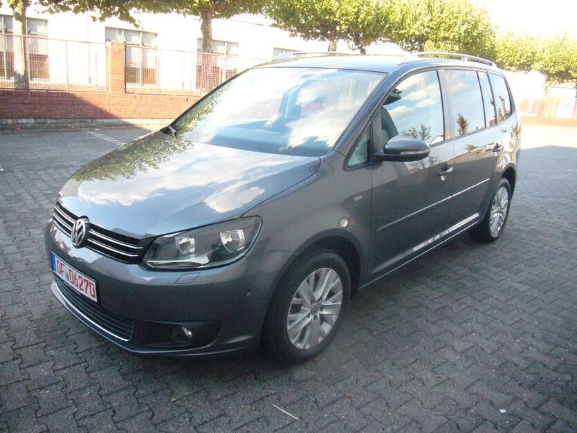 VW Touran 112.000 km 14.499 € Langen 63225